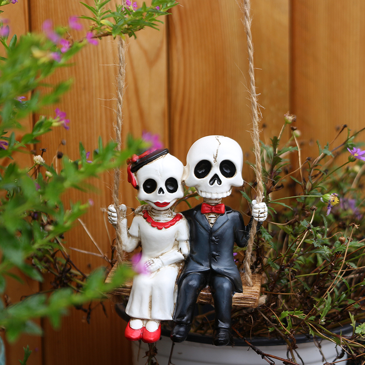 Resin Skeleton Couple Swing St - Bonsai Garden Gift บทวิจารณ์และราคา